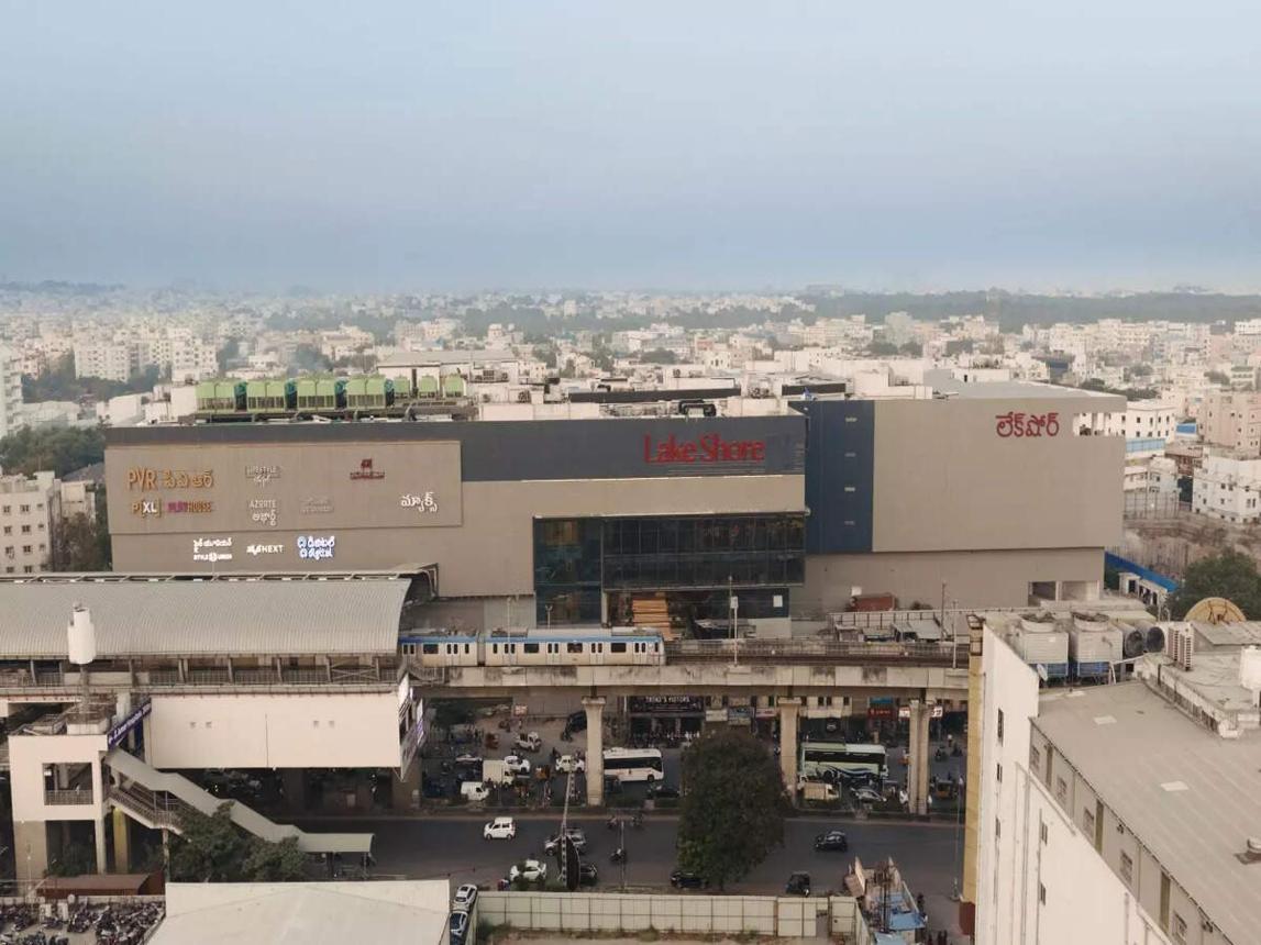 Lakeshore Mall